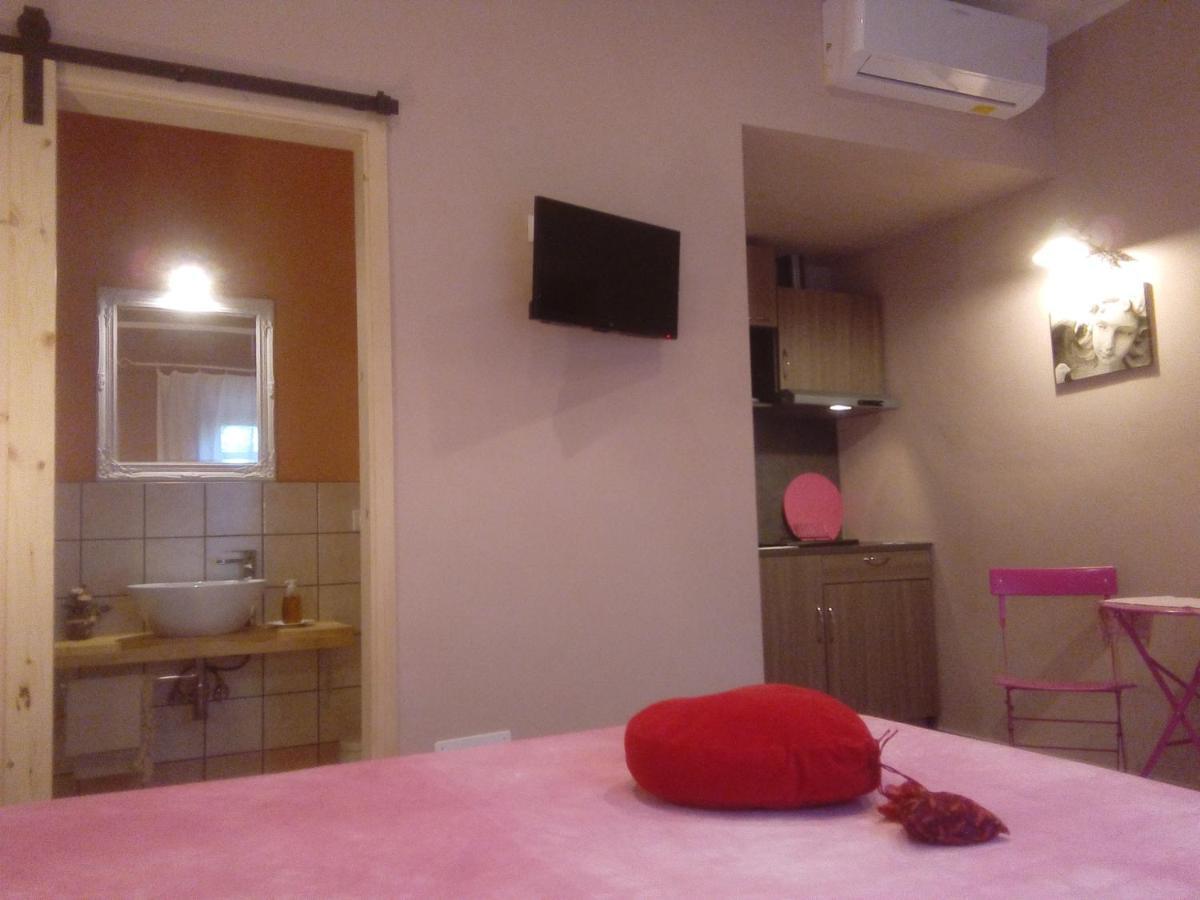 Terre Di Creta...Per Sognare Hotell Pomaia Exteriör bild